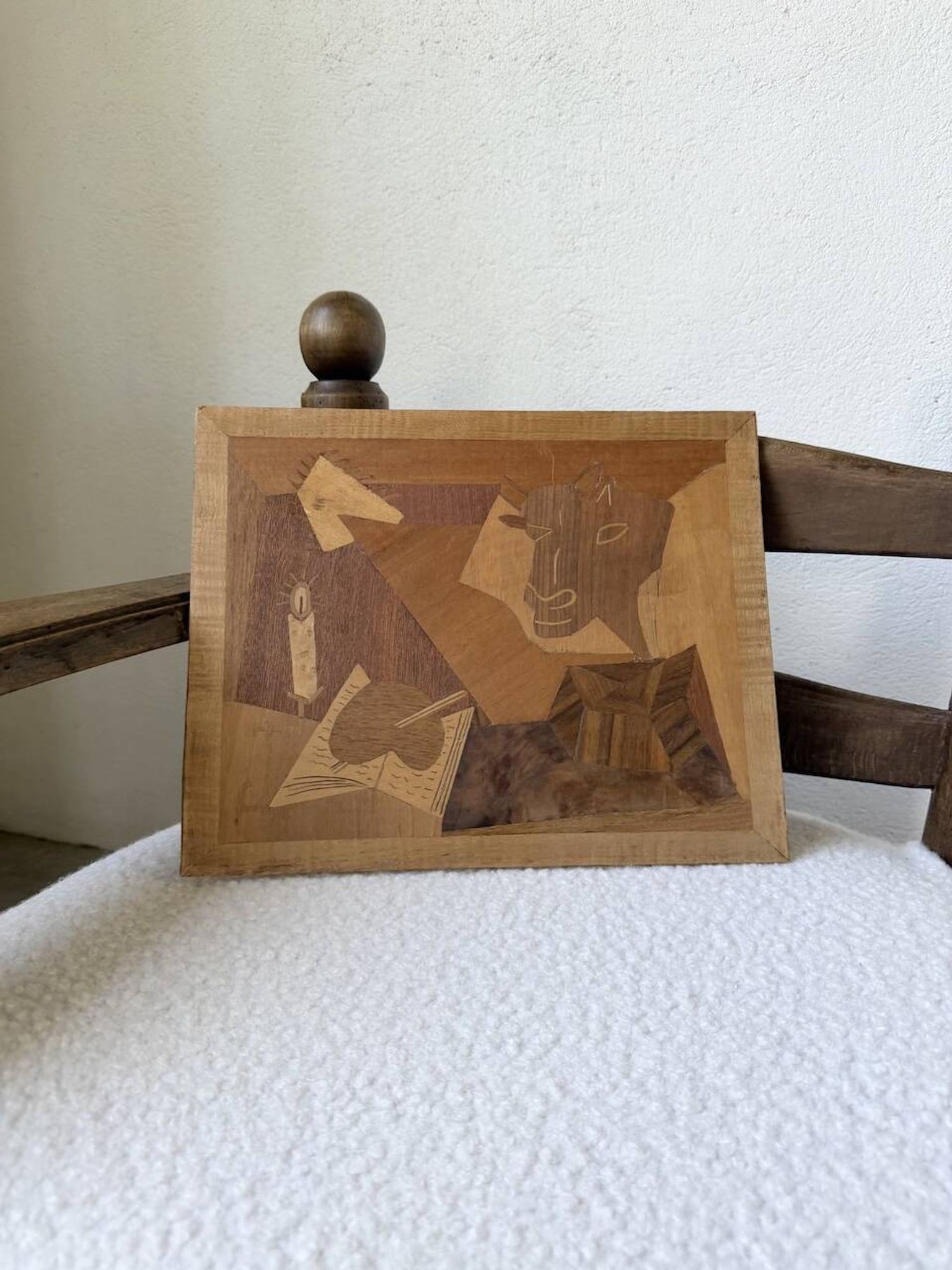 Panneau en marqueterie de bois inspiré de Picasso
