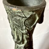 Vase longiligne à décor stylisé brutaliste, dans le goût de Ballesti