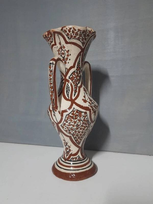 Antique Moroccan Safi vase - Maghreb folk art - brown amphora