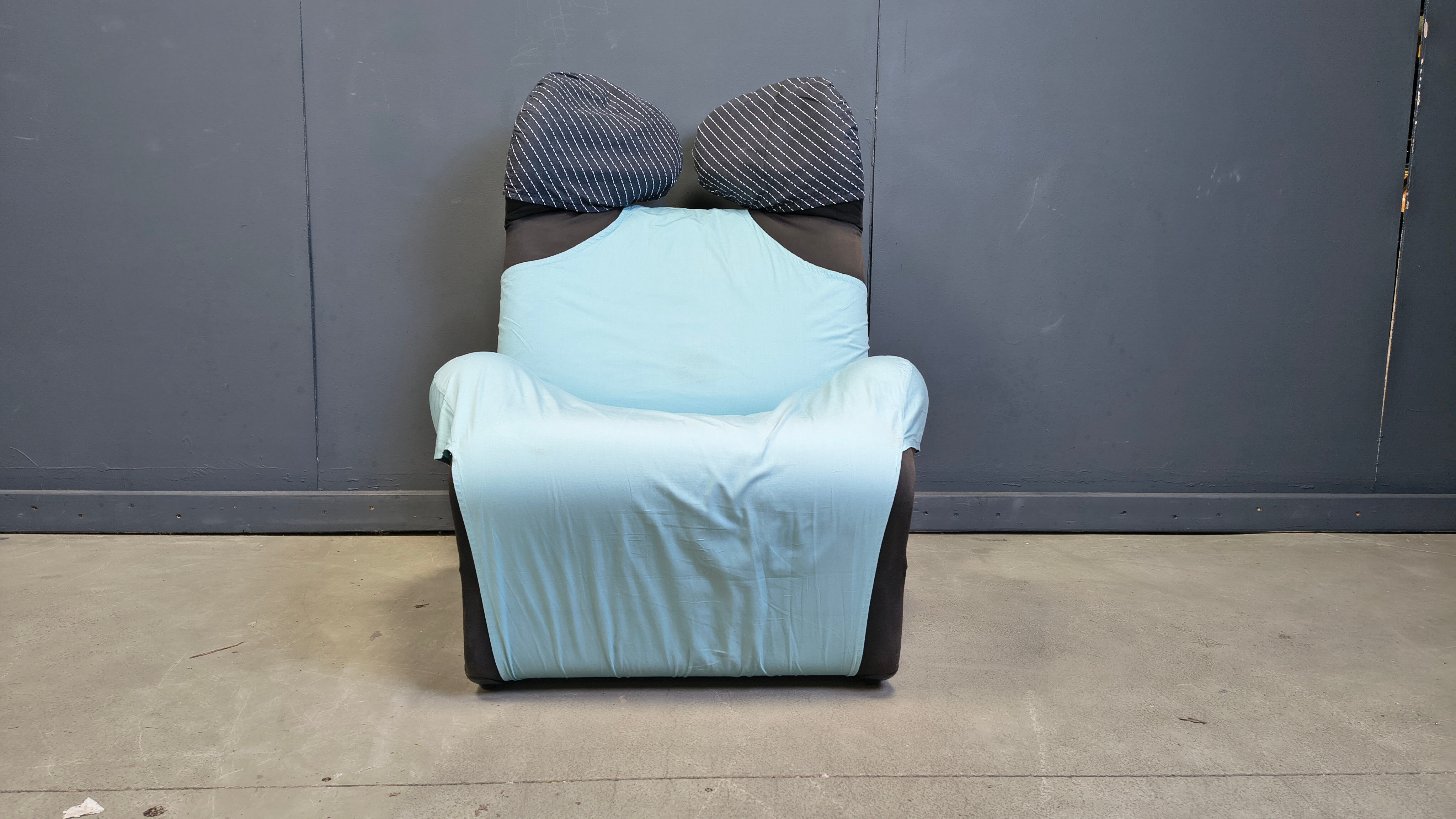 Wink easy chair designed by Toshiyuki Kita for Cassina, 1980s