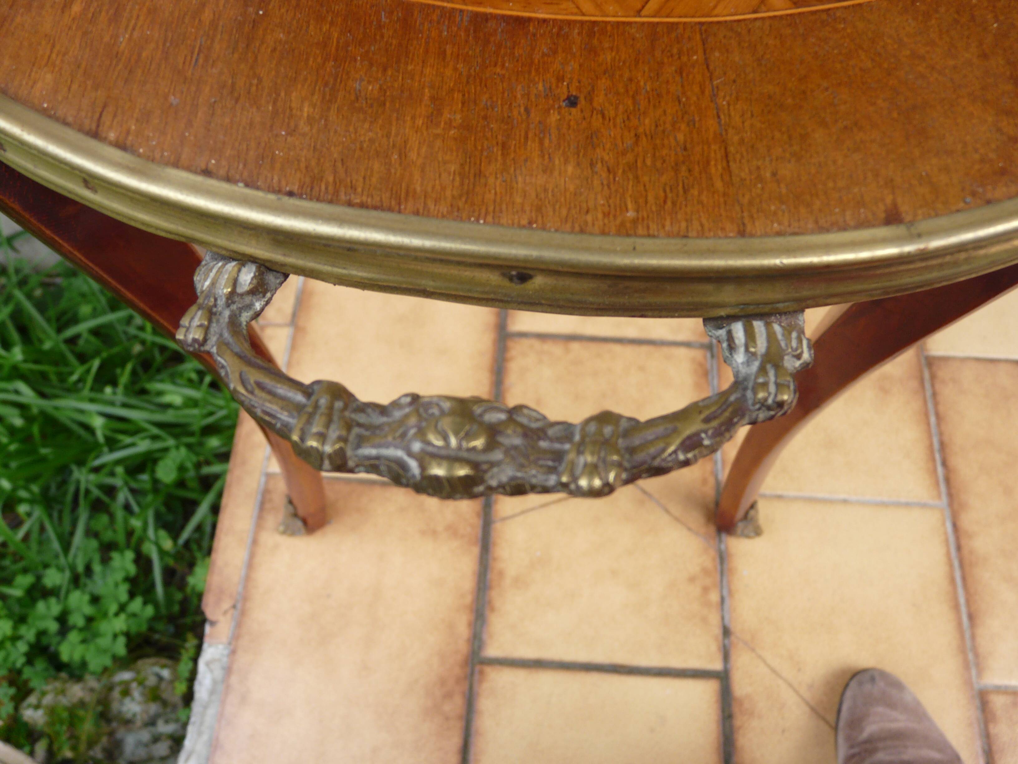 Antique Napoleon III pedestal tea table