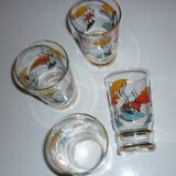 4 juice/water patterns fish colors and gold edges