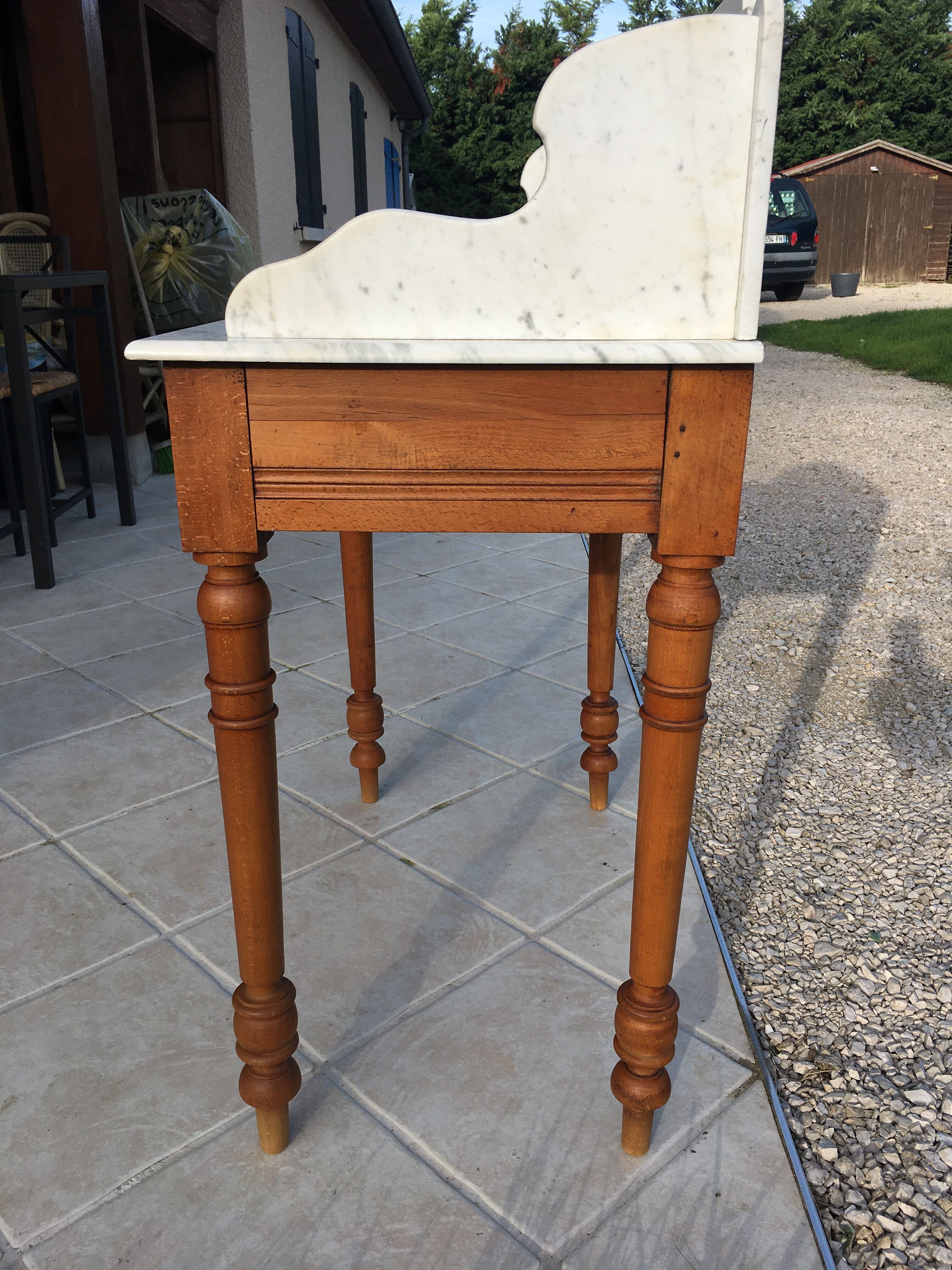 Dressing table with marble top