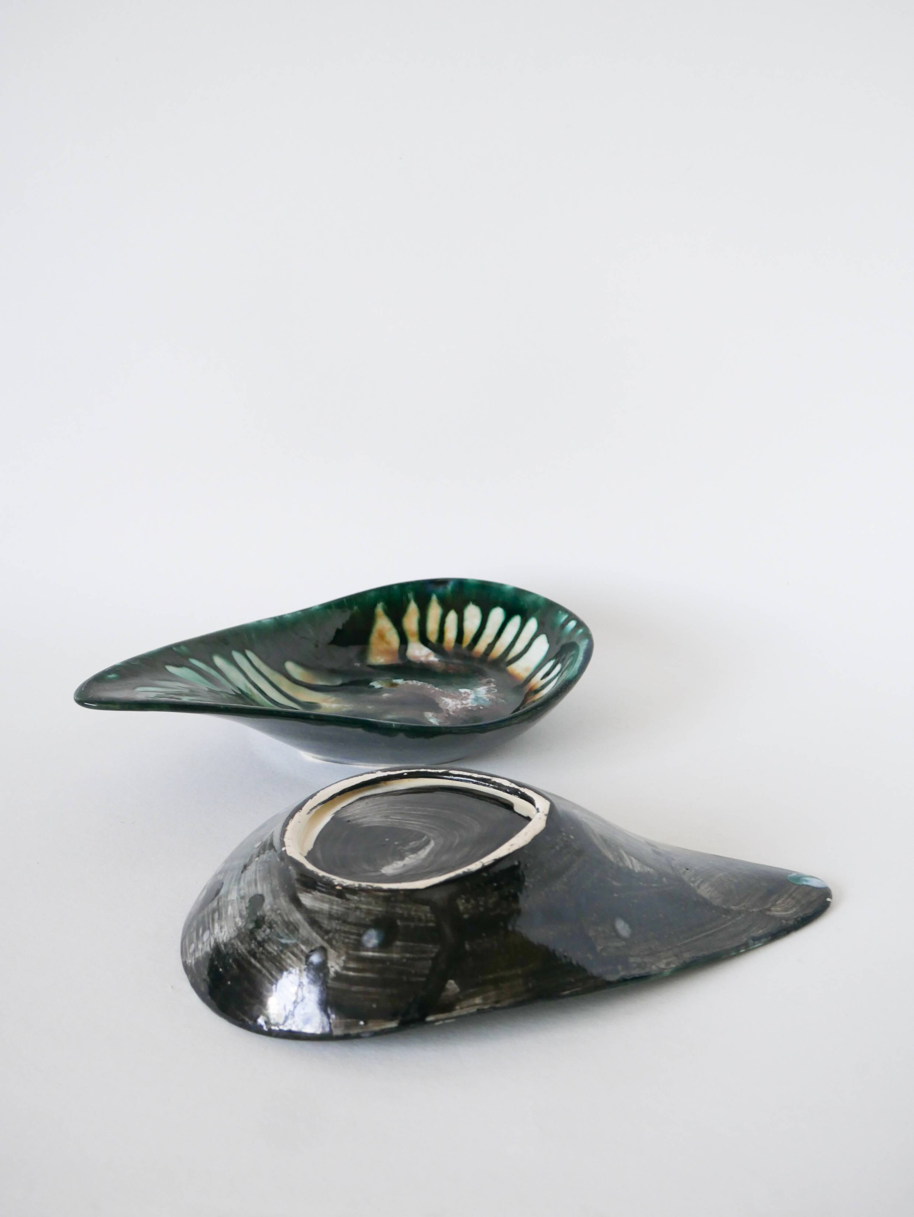 Set of three small ceramic dishes from Morvan, 1970.