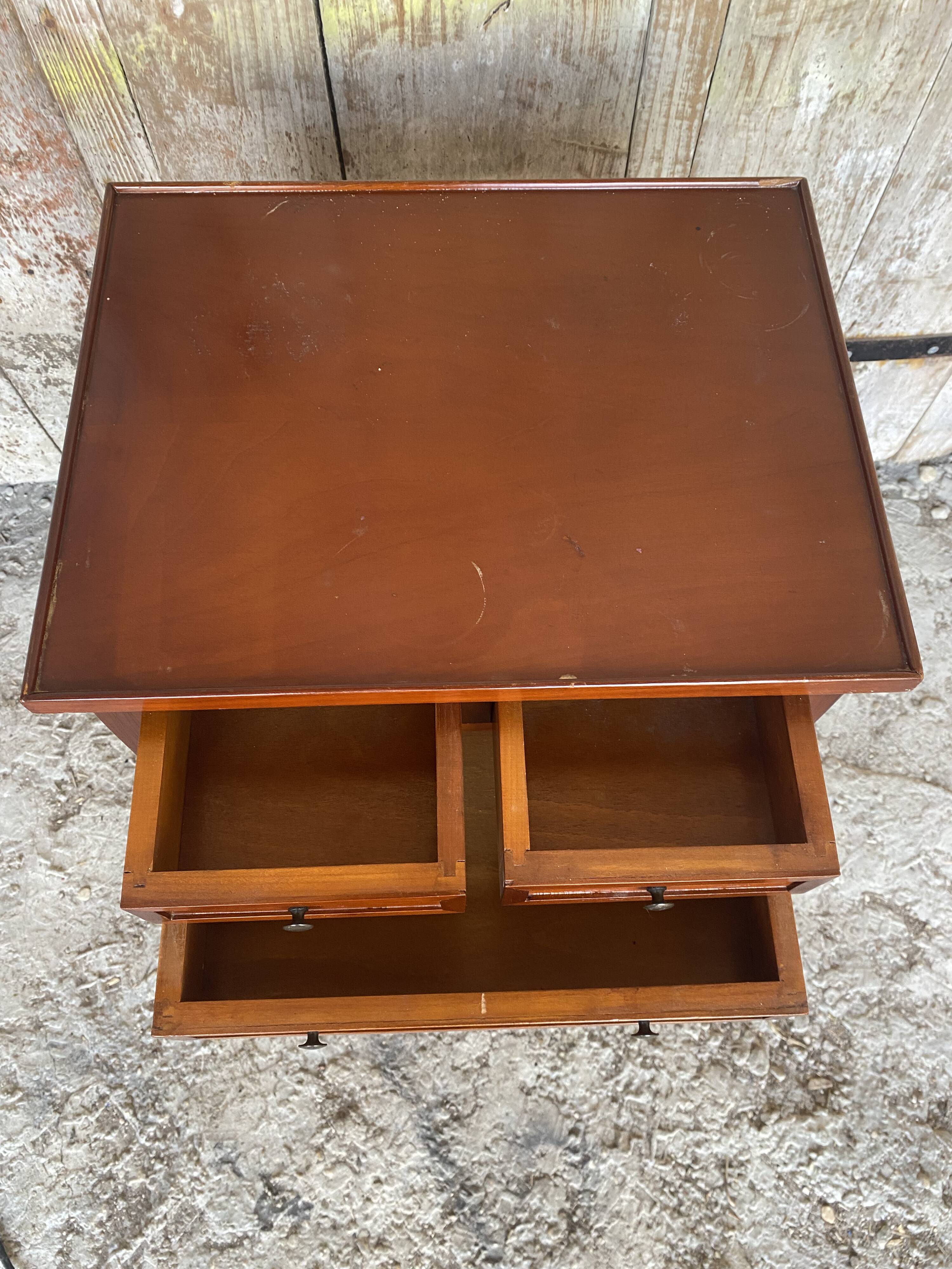Antique Nightstand Entry Table Cherry Wood 3 Drawers Vintage #D995