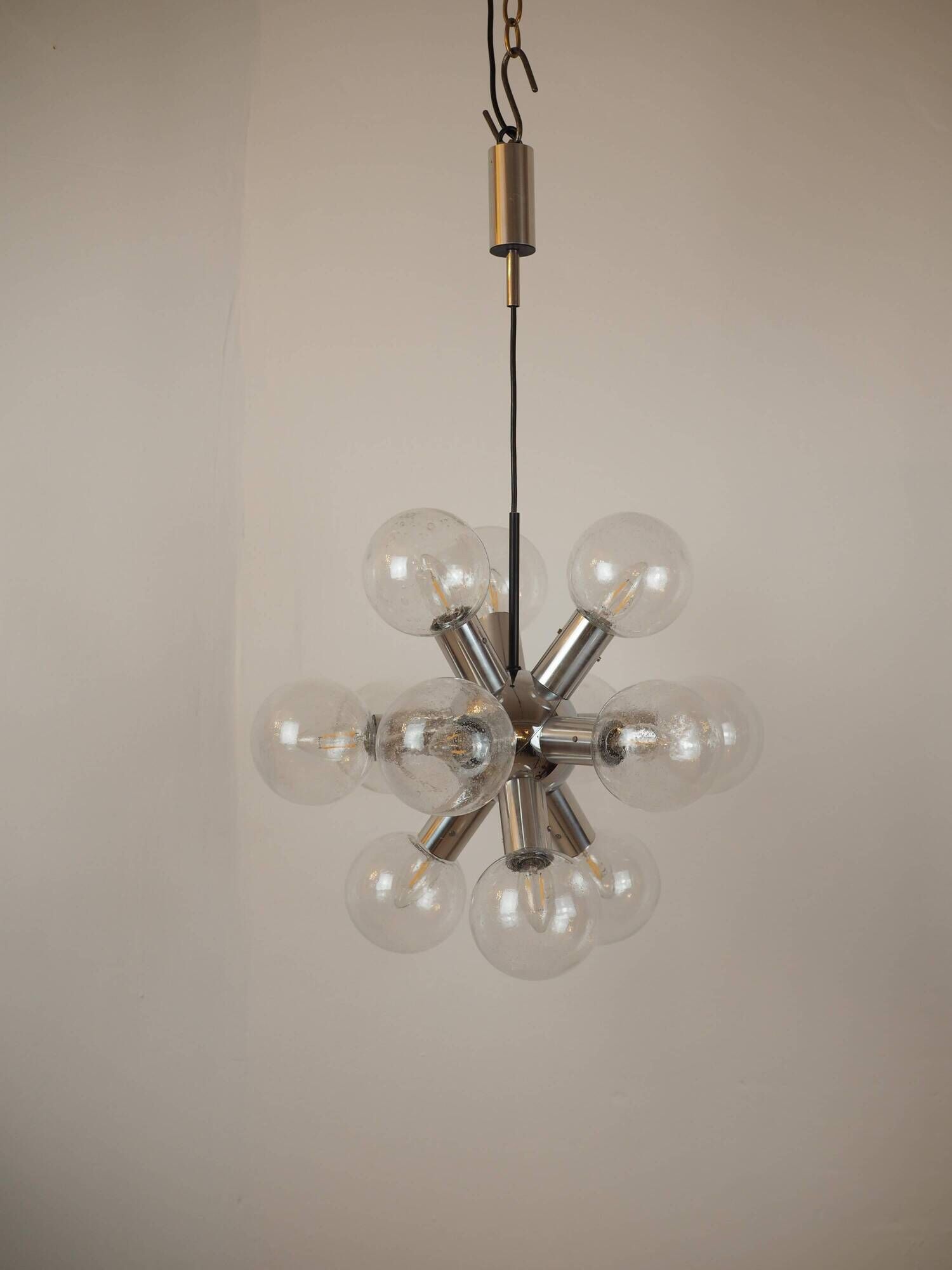 Lustre "Atomium" in the shape of Sputnik by J.T. AGE Kalmar, 1960s.