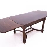 Antique table with 6 chairs from around 1880. After renovation.