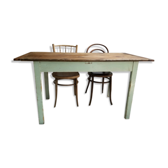 Mint farm table
