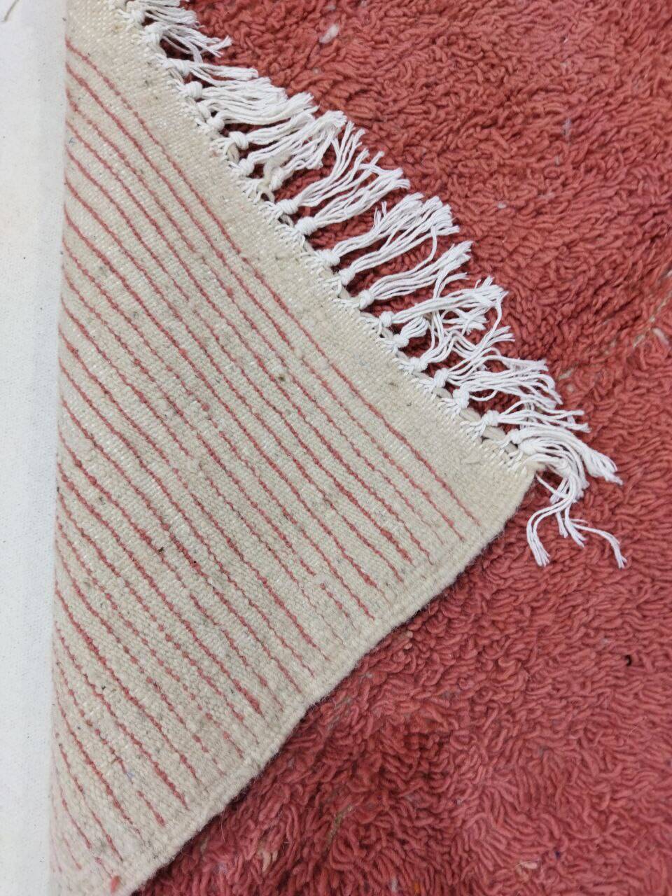 Handmade moroccan berber rug 96 x 87 cm