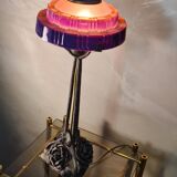 Lampe en fer forgé et verre moulé - décor de rose - vers 1900