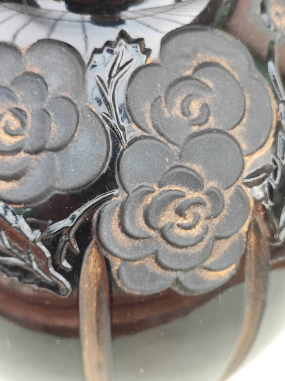 Black glass vase