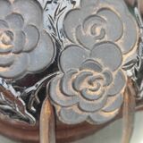 Vase en verre noir