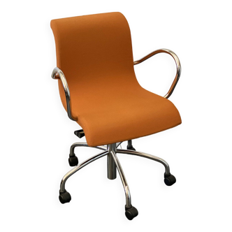 Fauteuil de Gerard Van Den Berg, Lensvelt