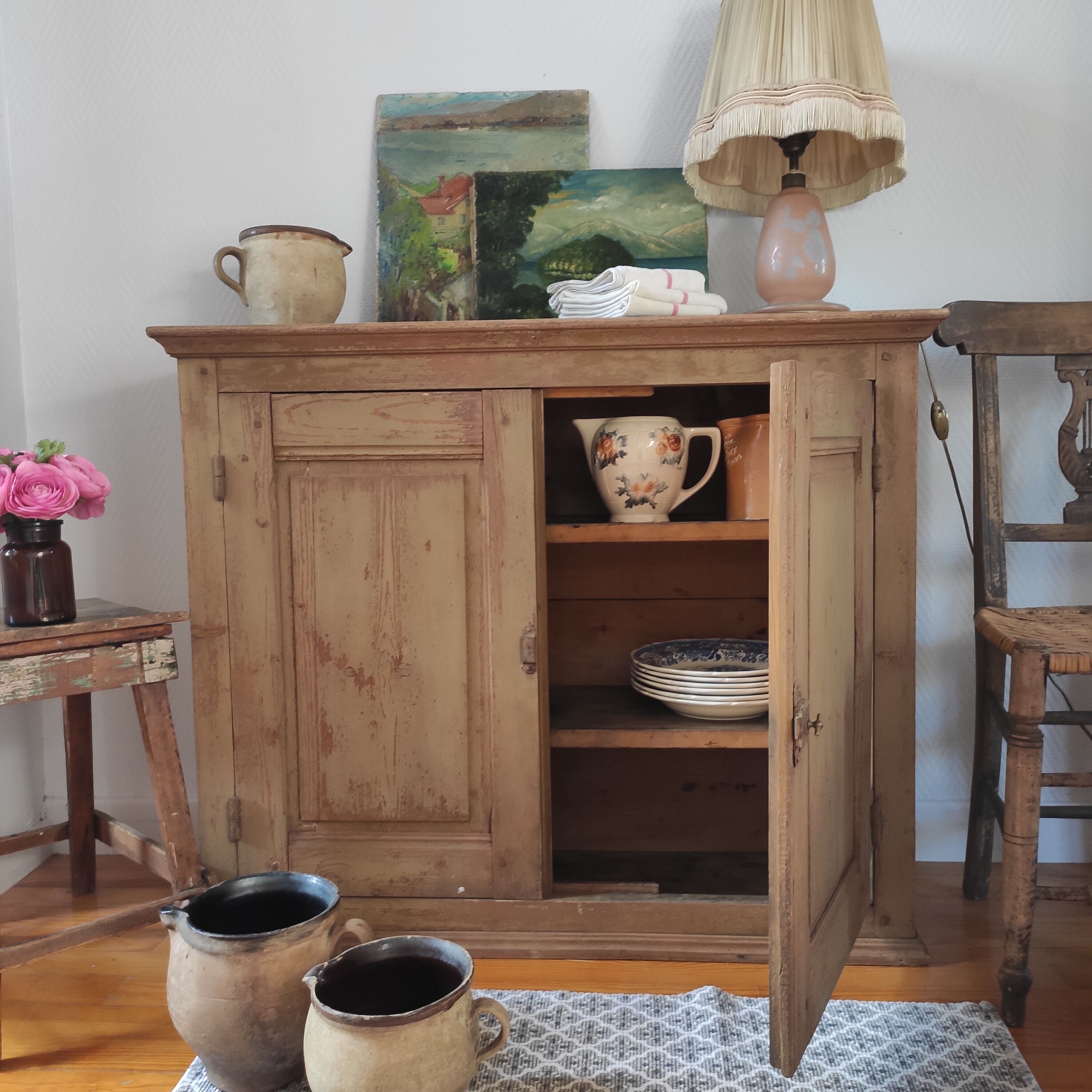 Old Parisian style buffet