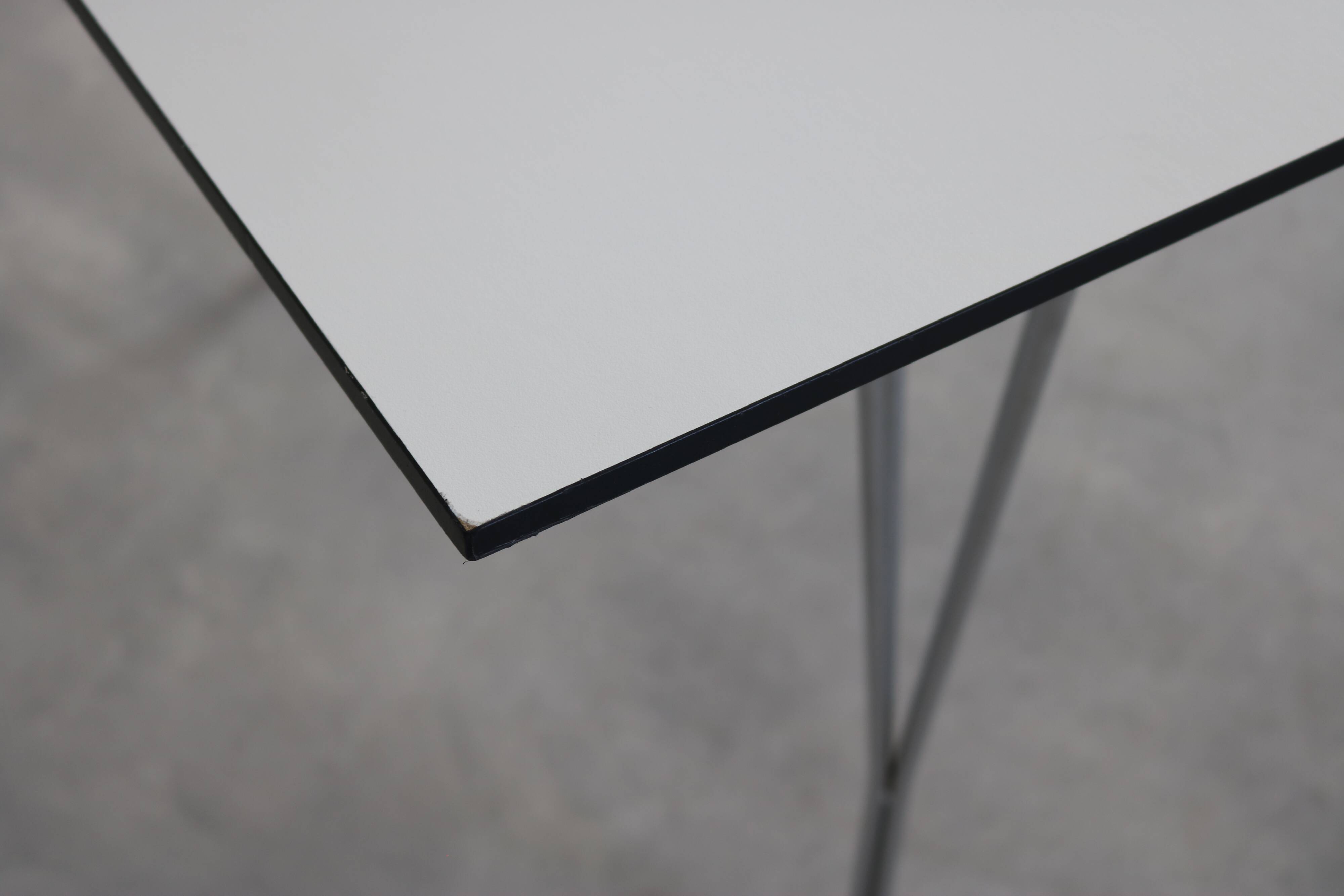 vintage dining table | table | 90s | Sweden