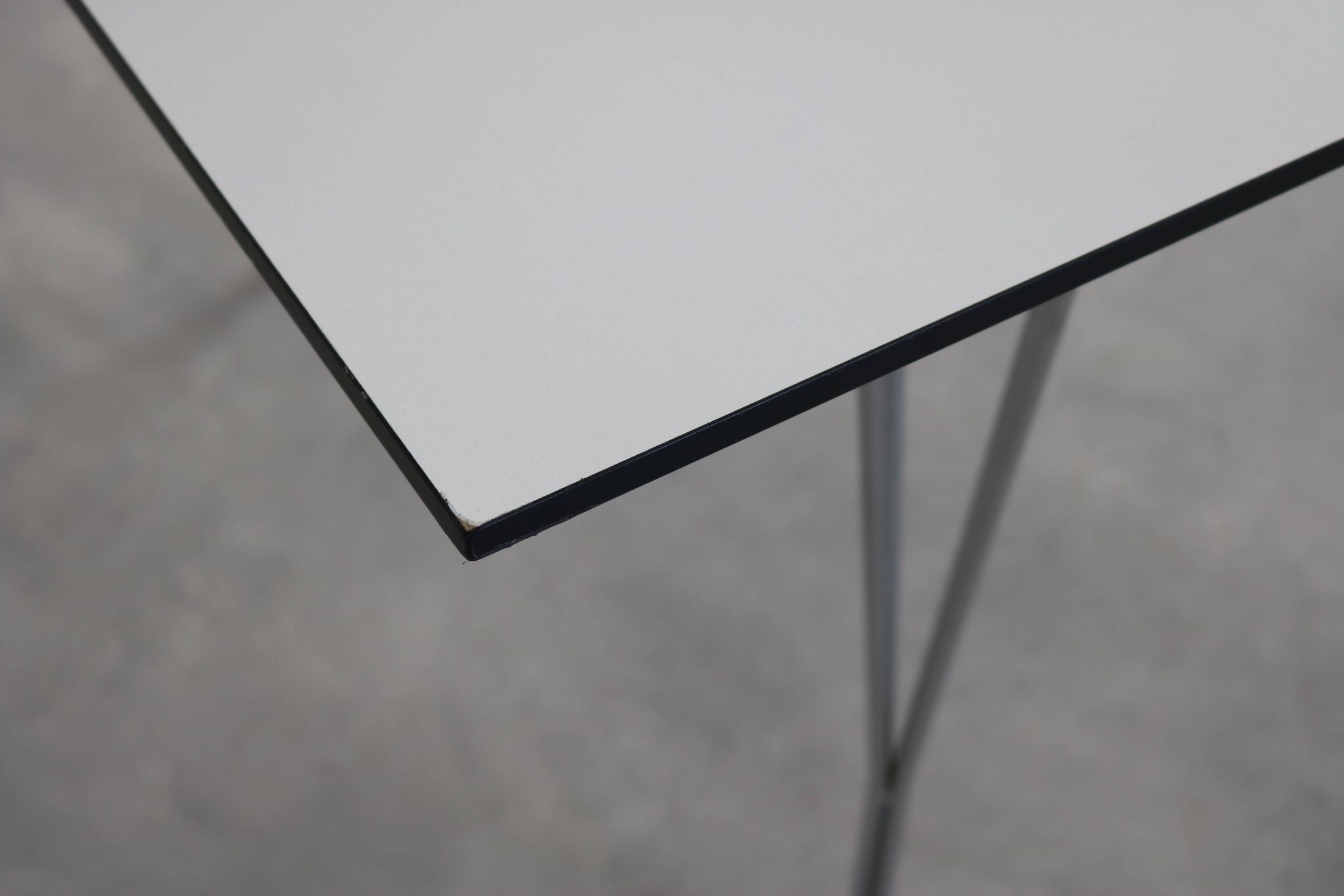 Table à manger, Suède années 90