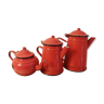 Lot 3 teapots and red enamelled coffees maker