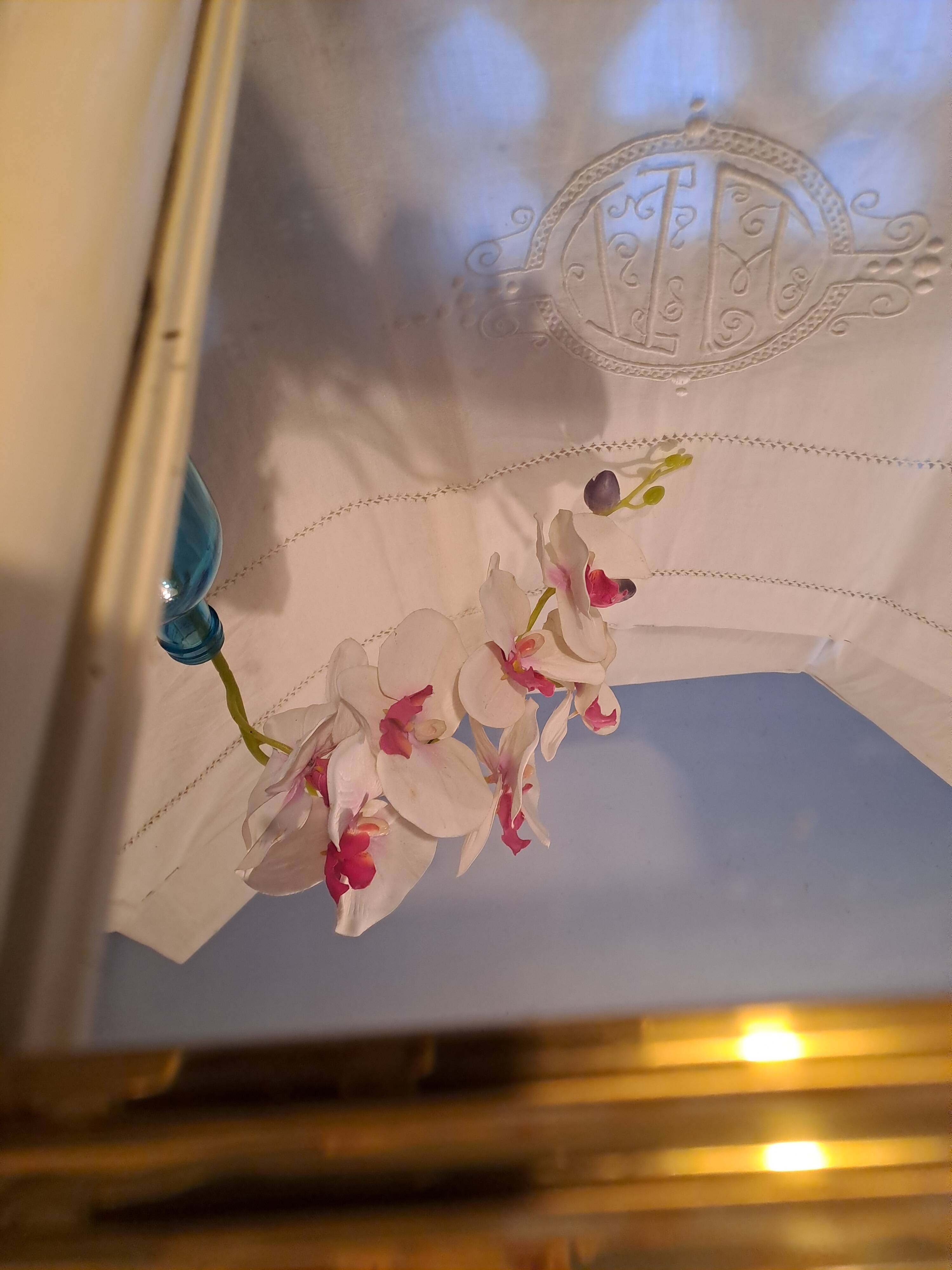 Art deco tray with rectangular mirror background