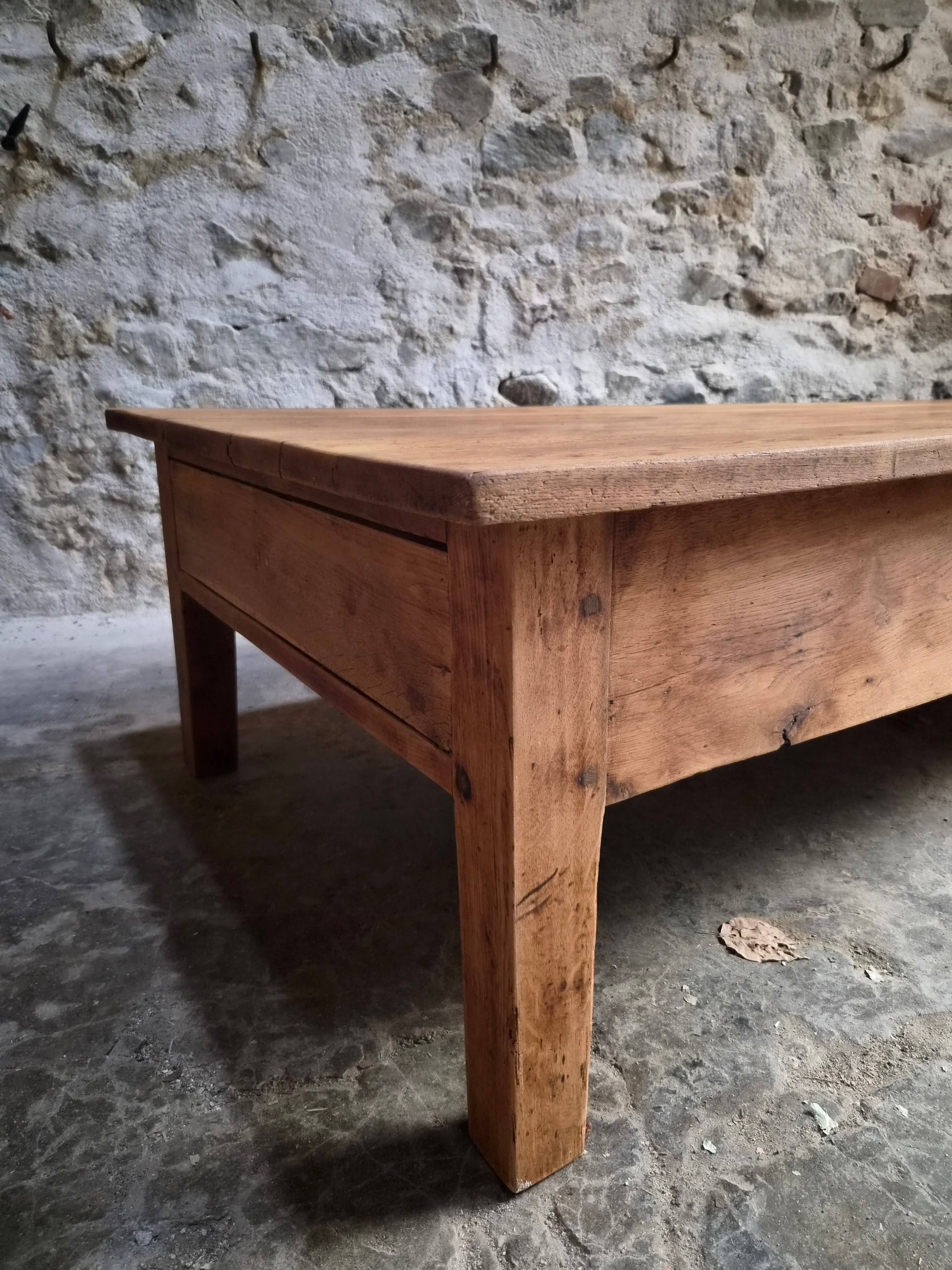 Table basse ancienne en chêne français – Table XXL de ferme du XIXe siècle