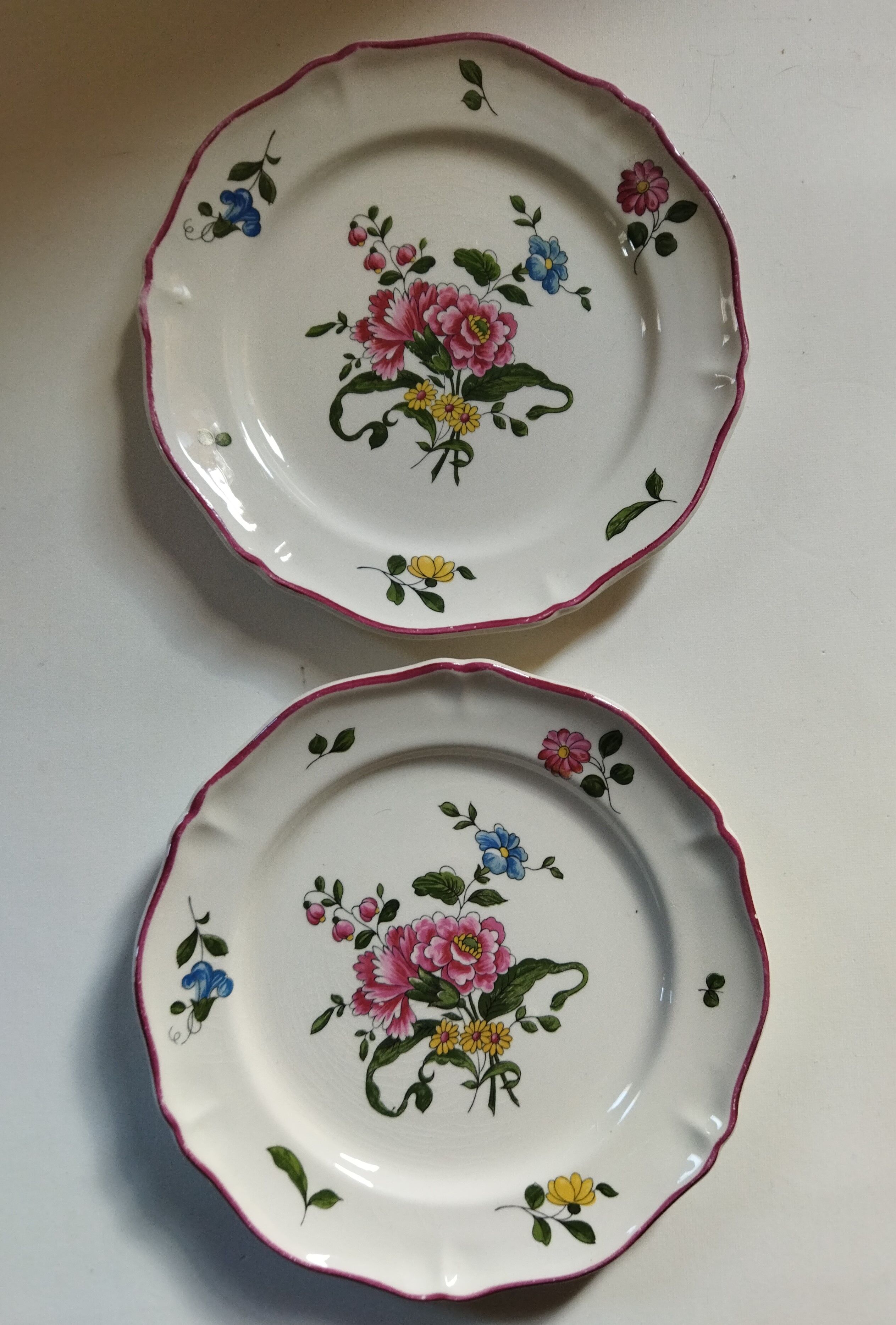 Dessert plates Vieux Saint-Amand