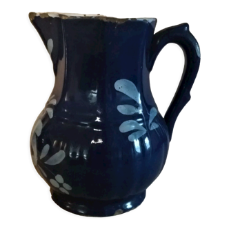 East earthenware pitcher covered blue XIXth