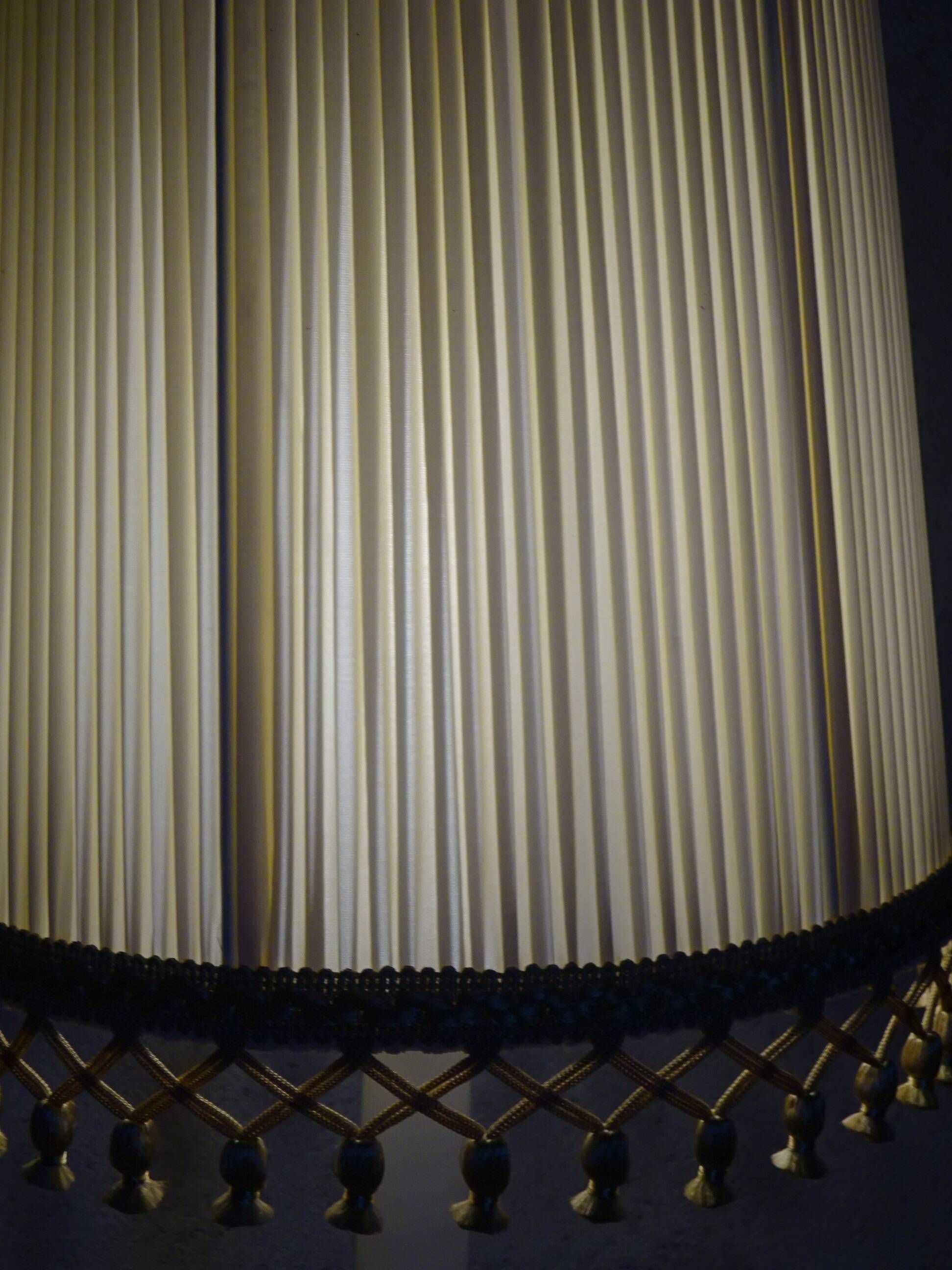 Alabaster lamp