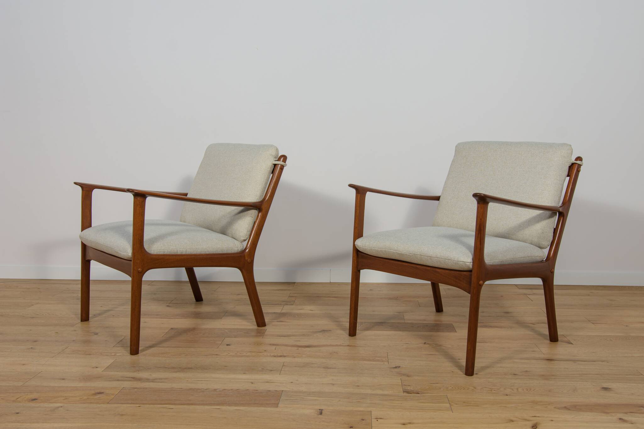 Pj112 armchairs by ole wanscher for poul jeppesens, denmark, 1960s, set of 2