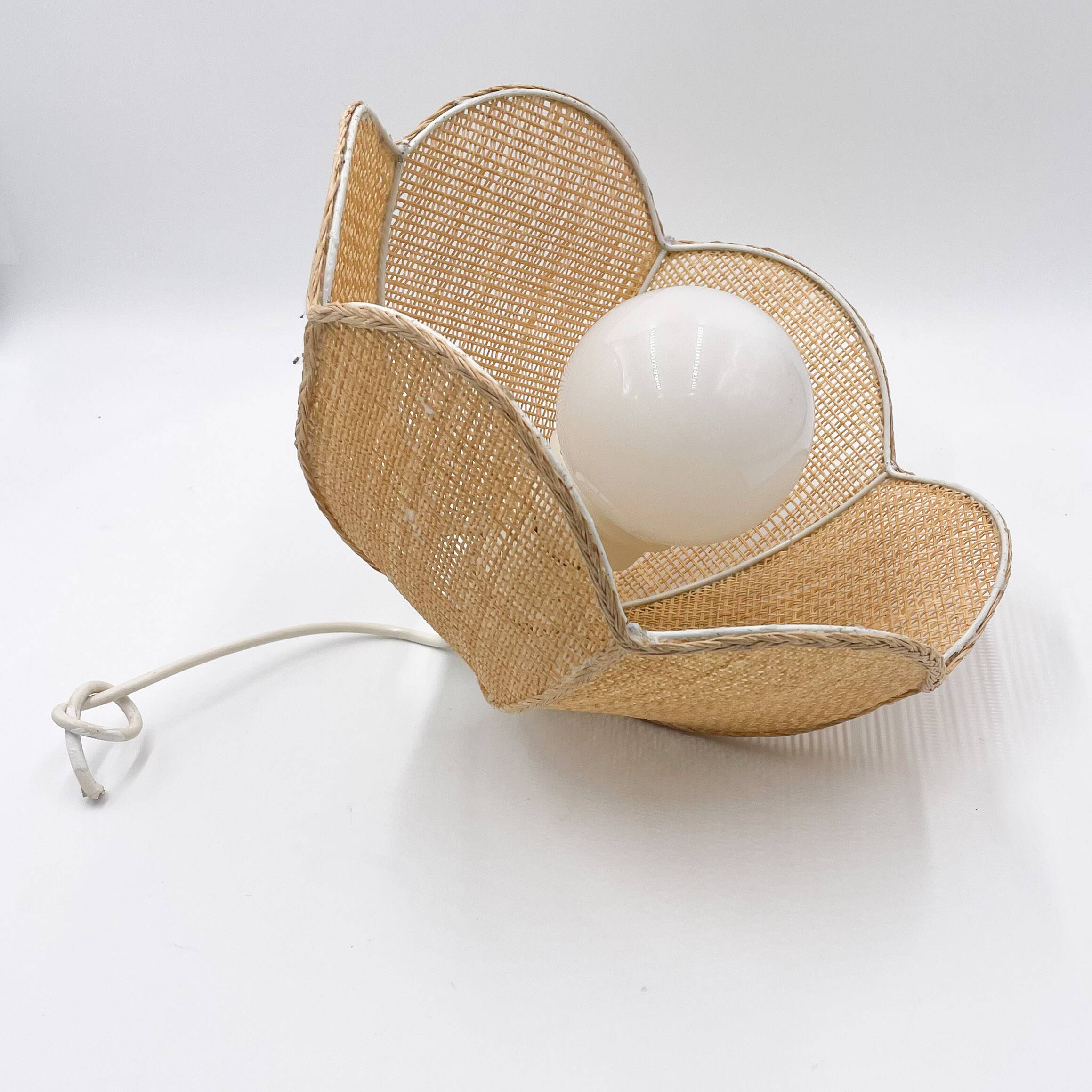 Vintage wicker flower pendant light