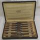 Lot de 12 couteaux manche en corne