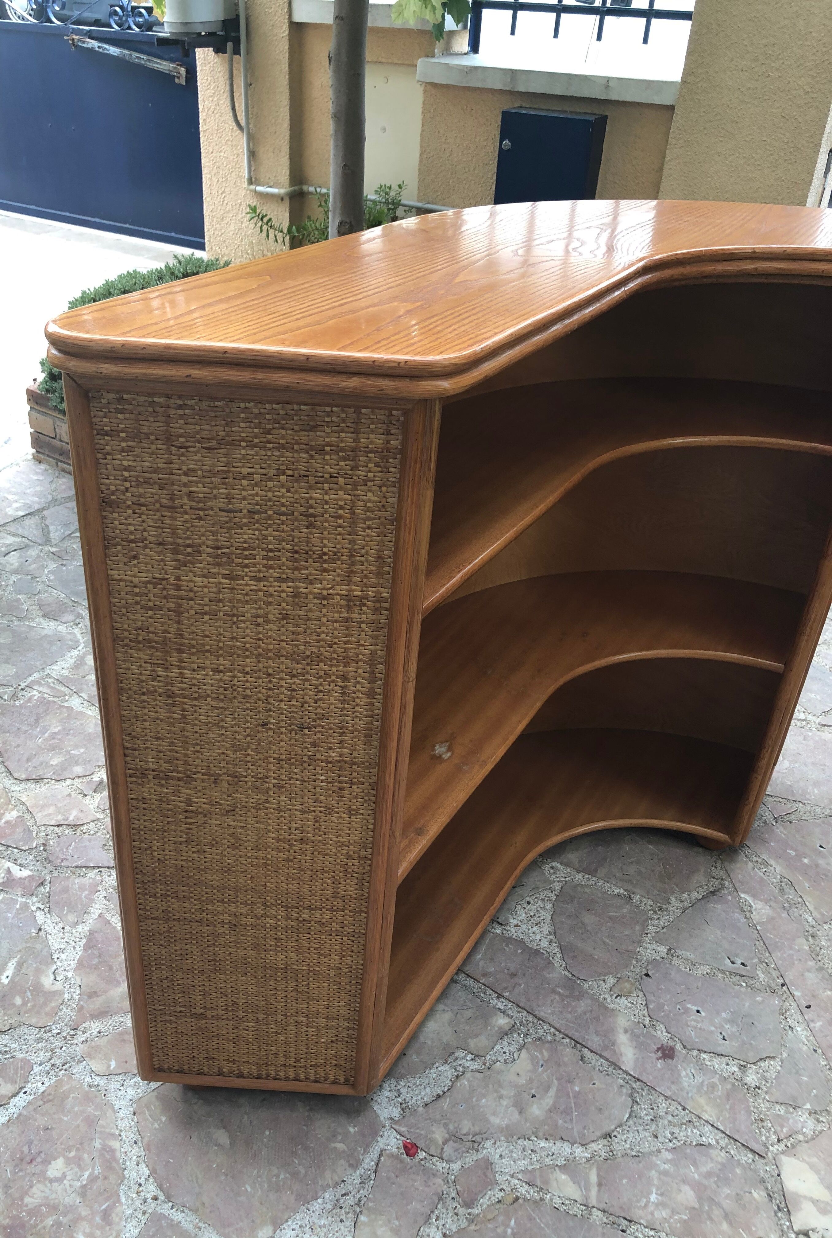 Bar en rotin avec tabouret