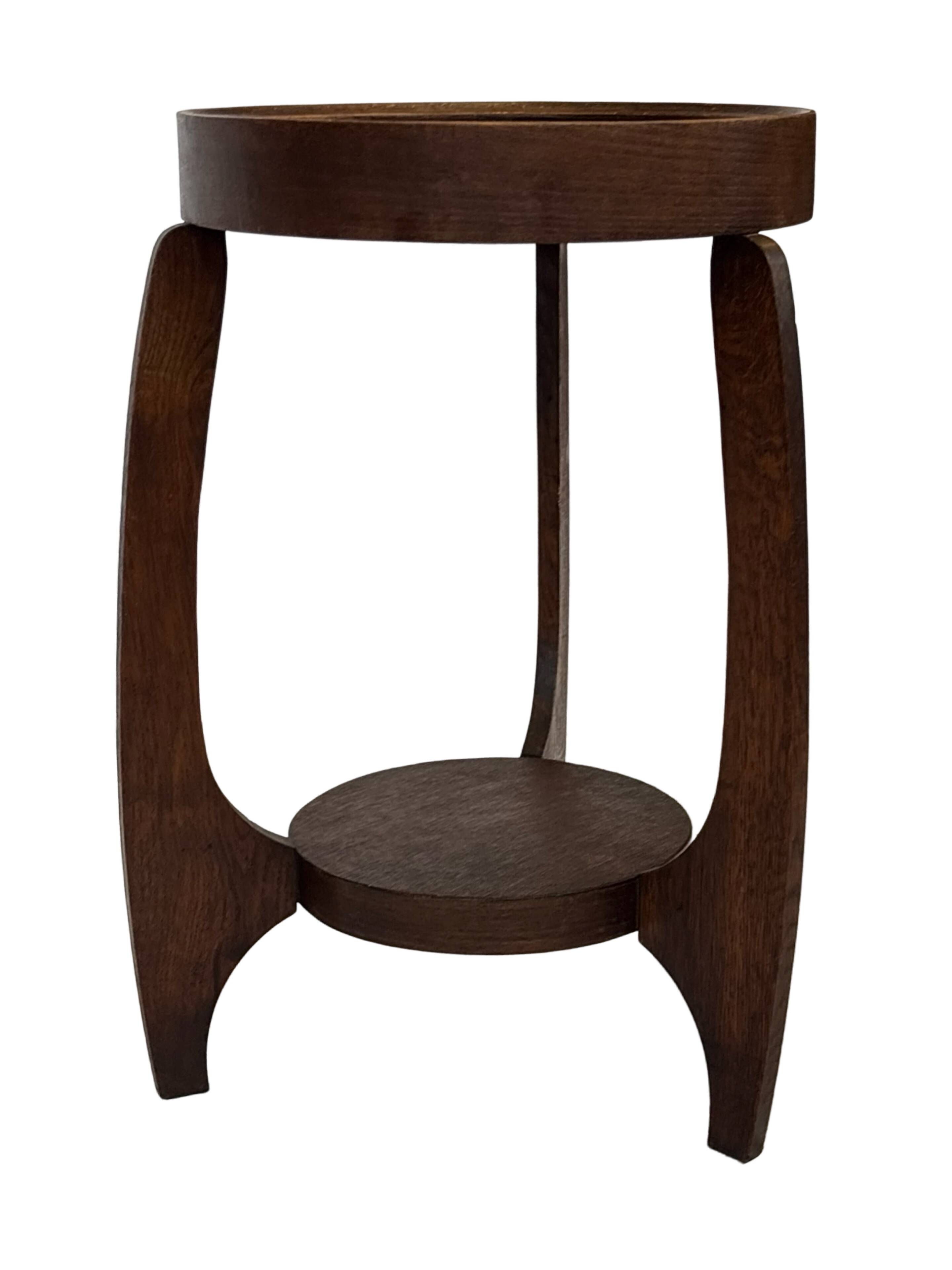 Table d'appoint Art Déco en chêne au design minimaliste