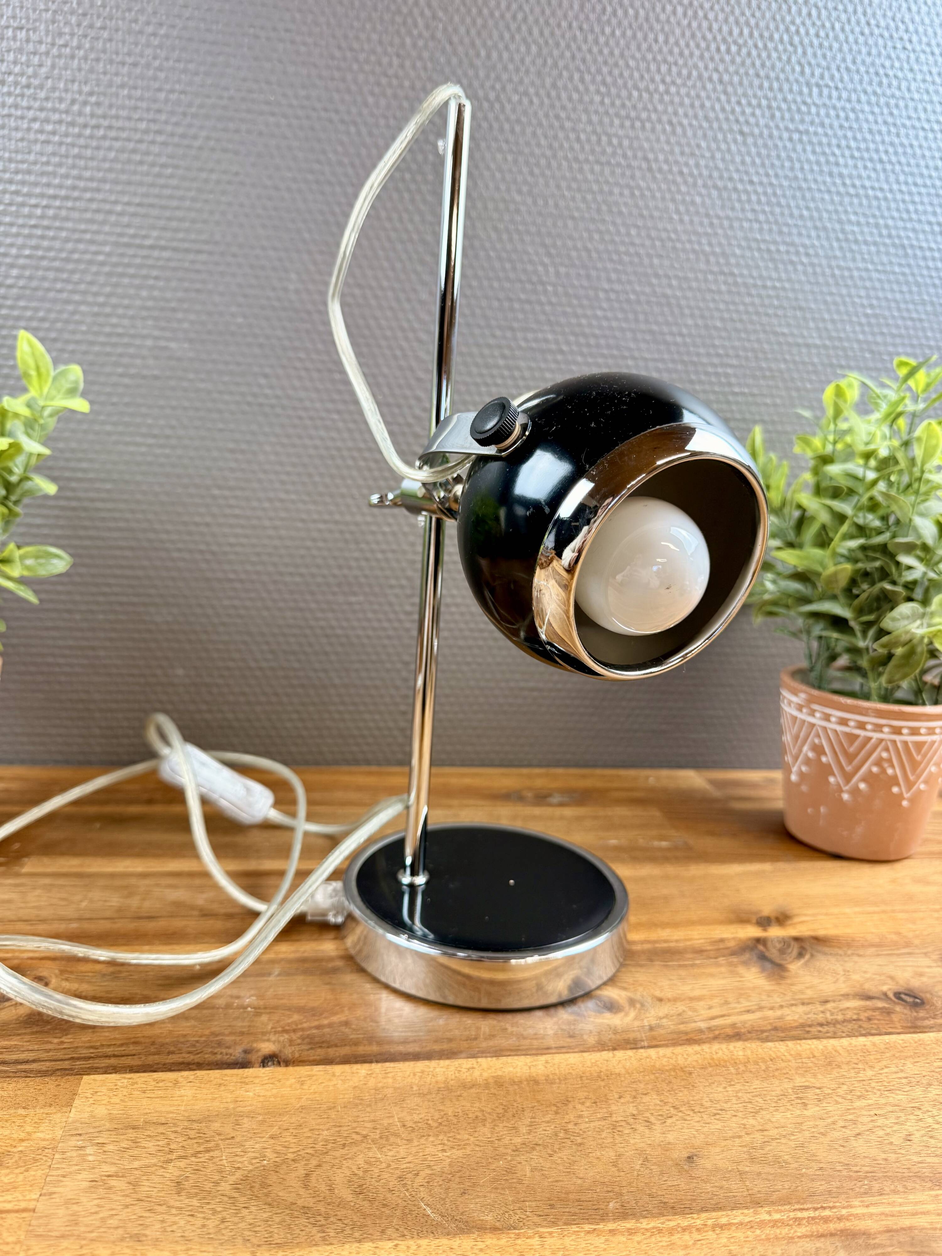 Lampe vintage orientable style space age – métal chromé et noir