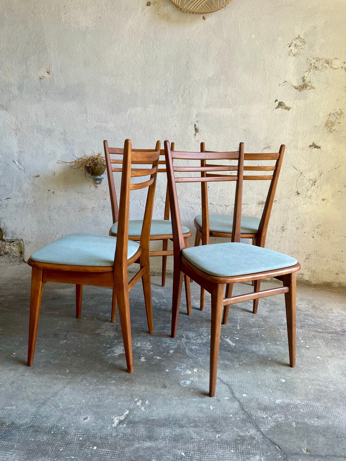 Set of 4 vintage Scandinavian wooden chairs – 1960s/70s