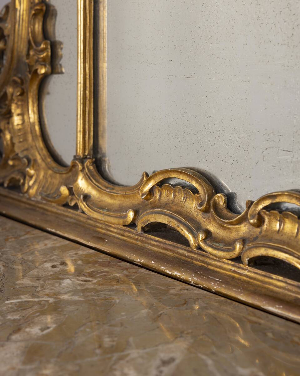 Antique classic console in wood decorated with mirror from the late 19th