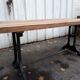 Table design industriel avec superbe piétement en fonte estampillé Singer