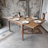 Farmhouse table with an extension