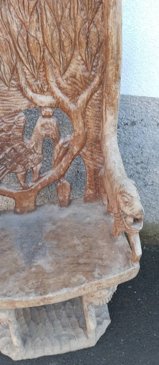 African wooden seat - tribal art from Benin