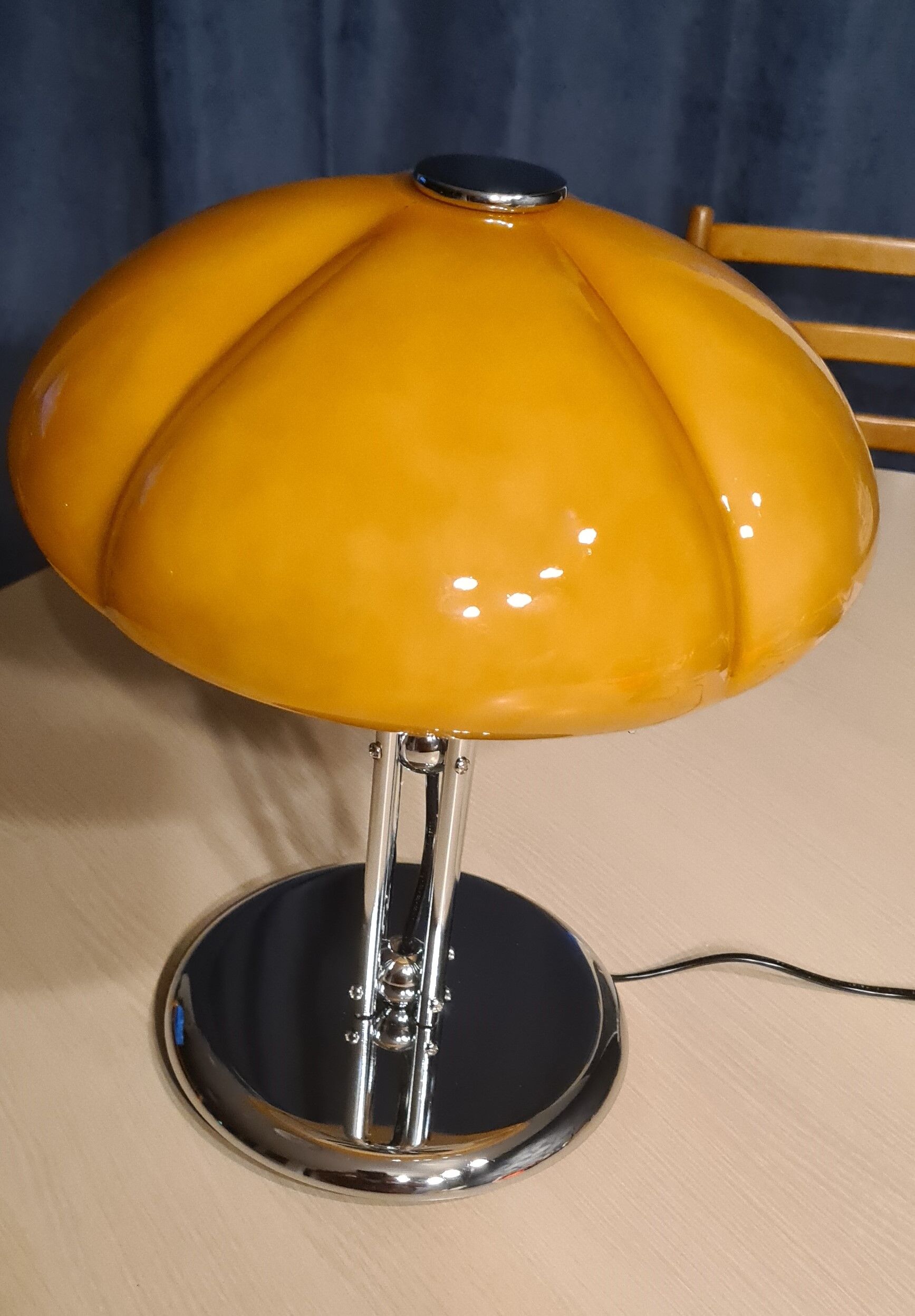 Lamp in style, guzzini, and other 35x30 mount in led