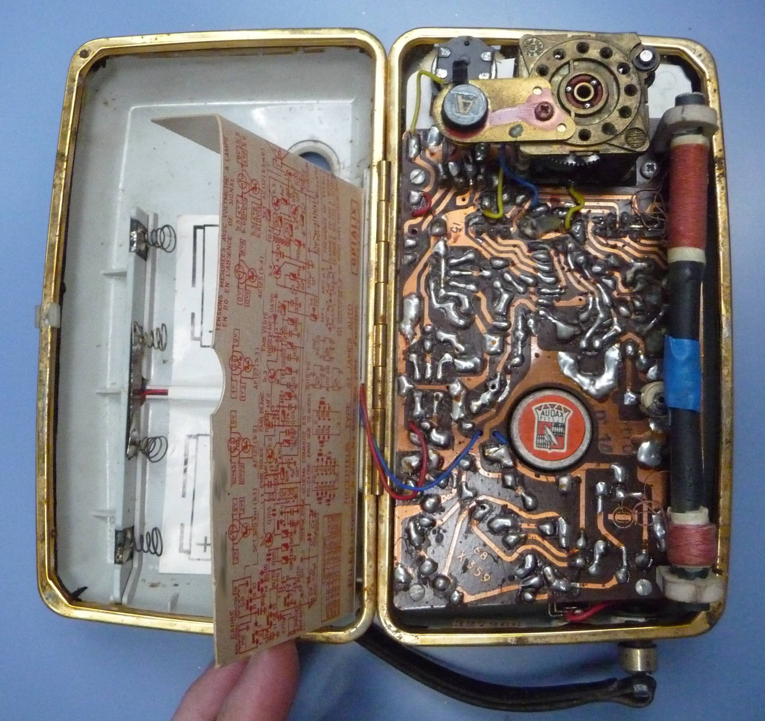 Mon ancien poste radio OPTALIX . des années 70