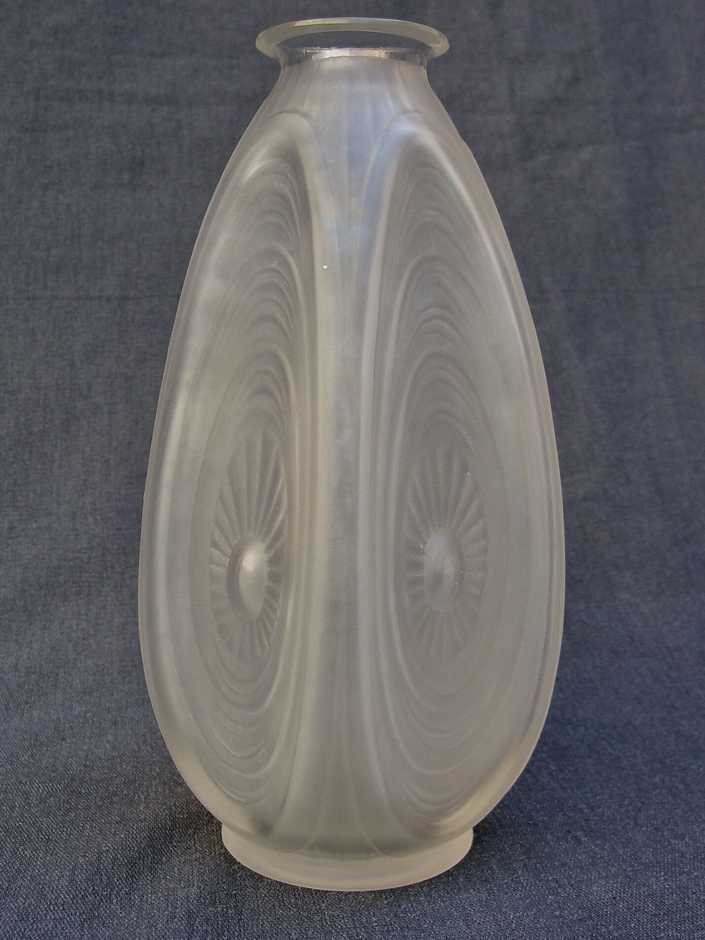 Art Deco vase signed Sabino