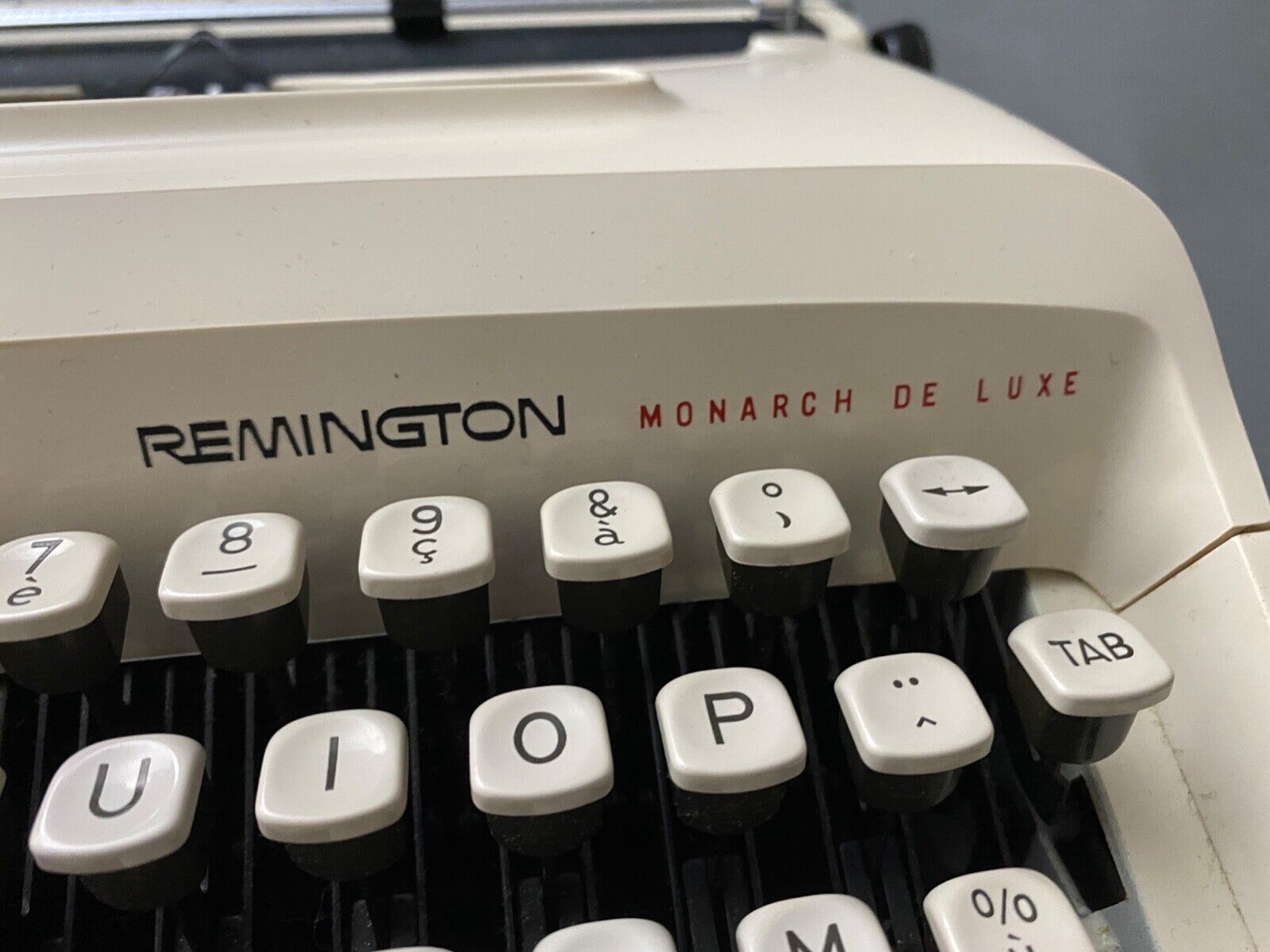 Old writer Remington monarch deluxe 1970