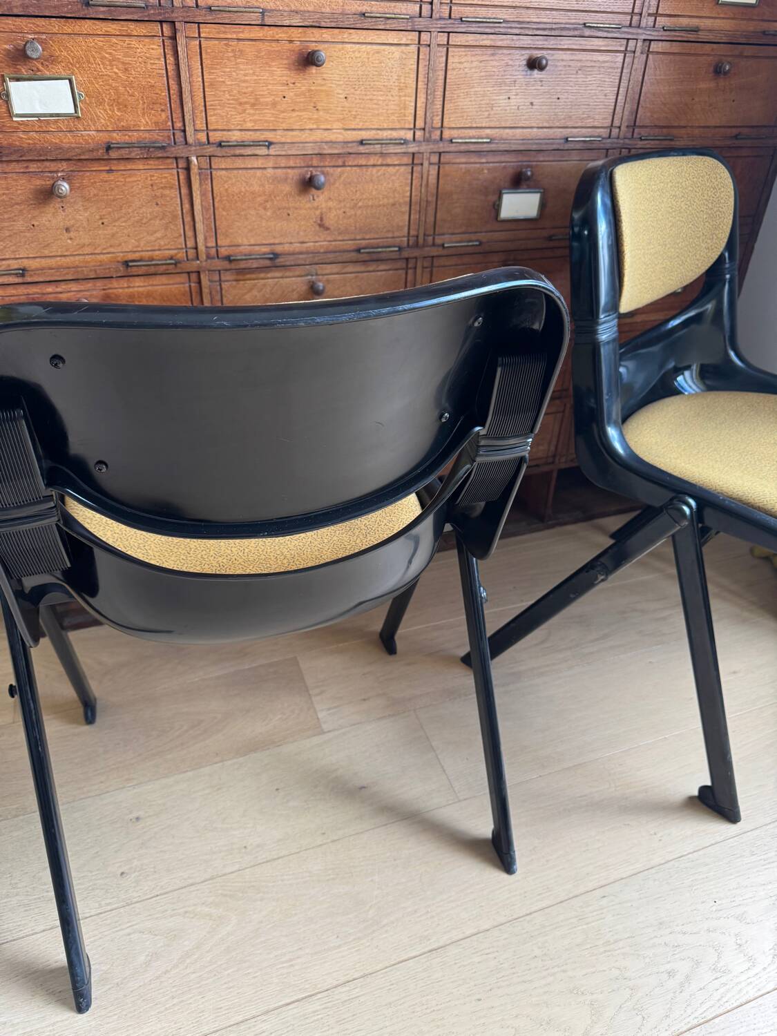 Black back chairs by G. Piretti & E. Ambas, Italy, 1980s