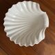 Large shell-shaped dish – white porcelain – Width 31 cm