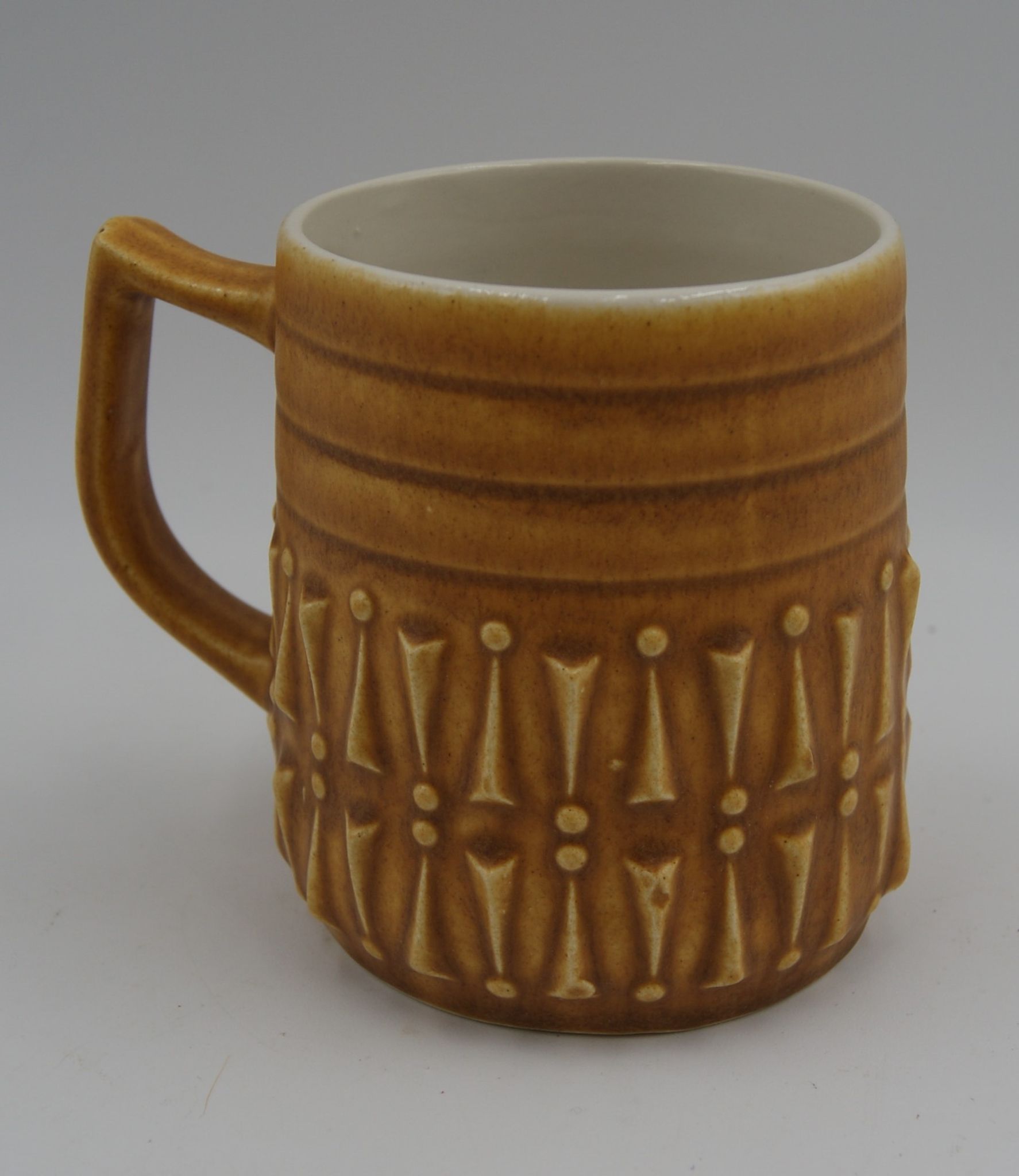 Série 6 mugs céramique BP vintage