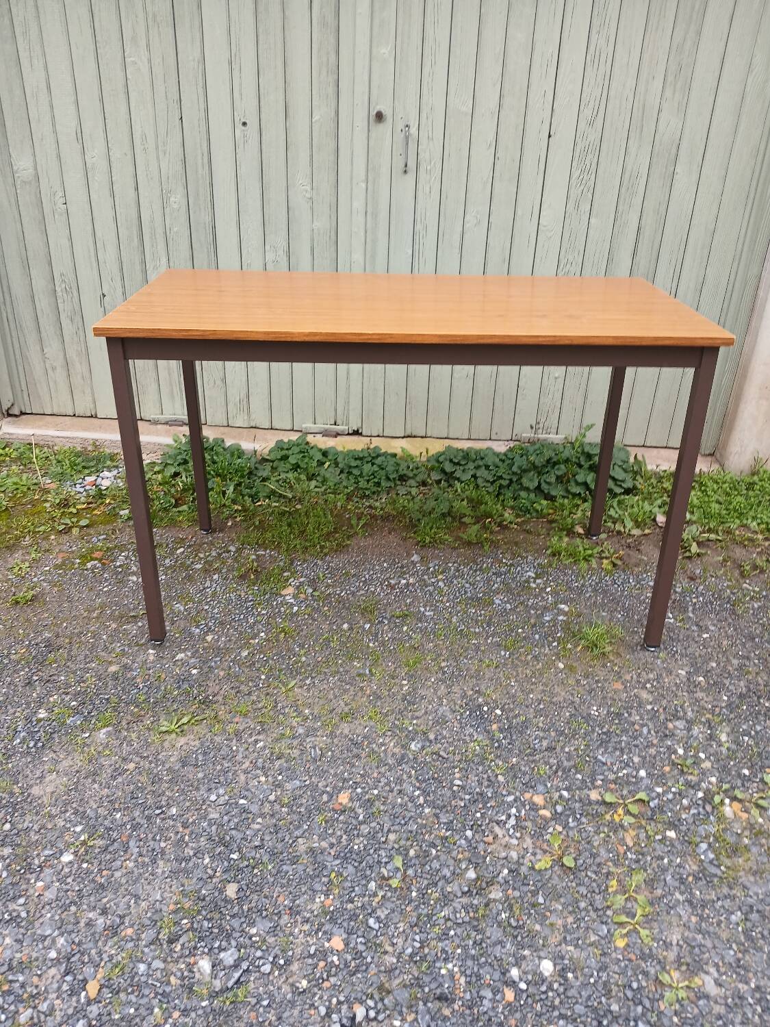 Table ancienne en formica et métal