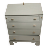 Scriban chest of drawers