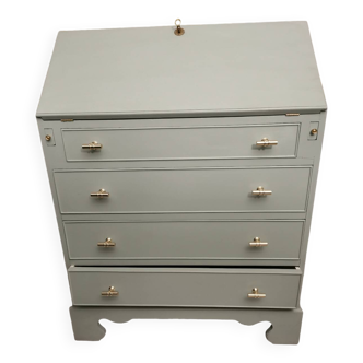 Scriban chest of drawers