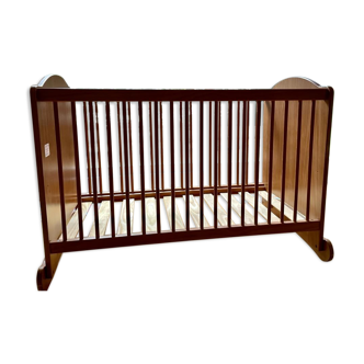 Barred bed