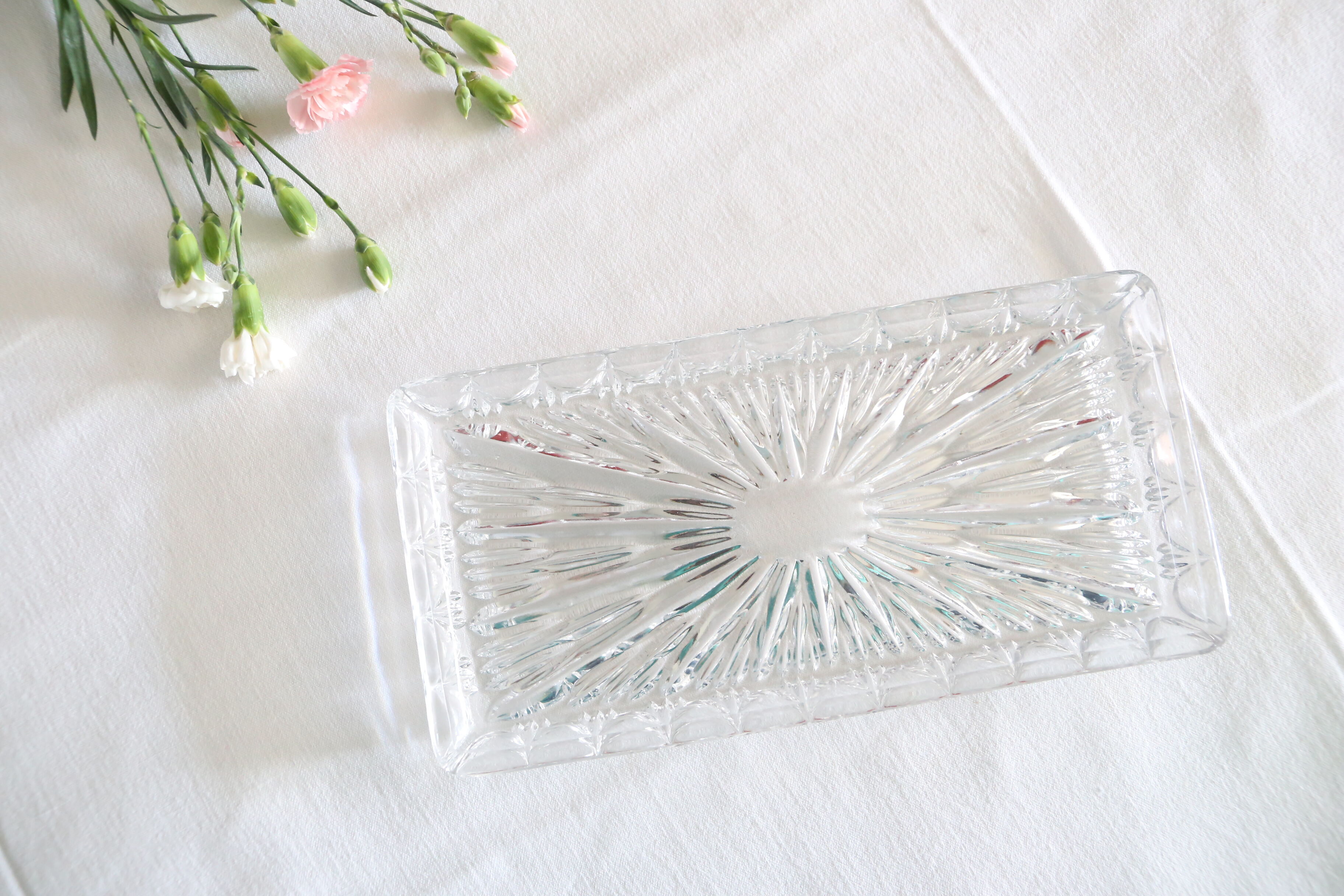 Rectangular glass dish, moulded glass, art deco