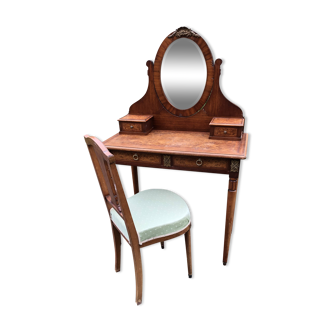 Louis XVI style dressing table from the 1925 period with its chair.